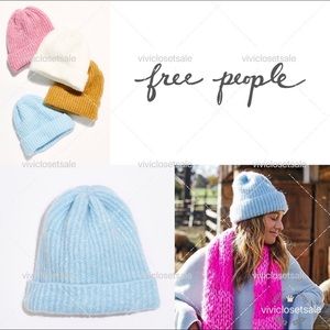 NWT✨FREE PEOPLE Lullaby Rib Beanie blue